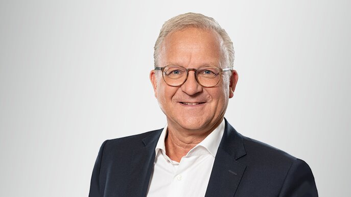 Dieter Royal, Member of the Executive Board of the Dussmann Group Dieter Royal, Member of the Executive Board of the Dussmann Group